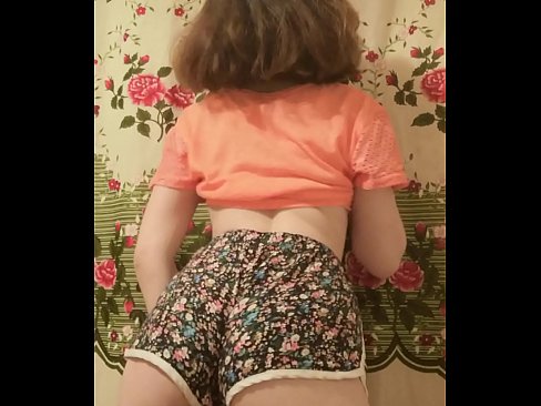 ❤️ Seksikäs nuori beibi riisuu shortsinsa kameran edessä ️❌ Anaaliporno at fi.quizfarmature.ru ❌❤