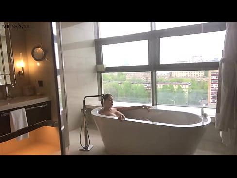 ❤️ Valtava babe runkkaa intohimoisesti pilluaan kylpyhuoneessa ️❌ Anaaliporno at fi.quizfarmature.ru ❌❤