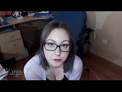 ❤️ Seksikäs tyttö lasit päässä imee dildoa syvälle kameraan ️❌ Anaaliporno at fi.quizfarmature.ru ❌❤